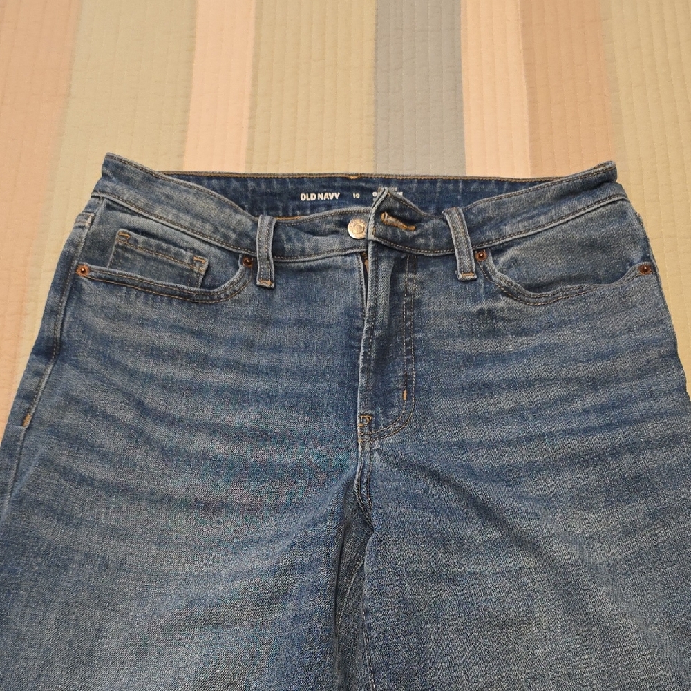 Old Navy Women's Classic Blue Straight Leg Jeans Size 10